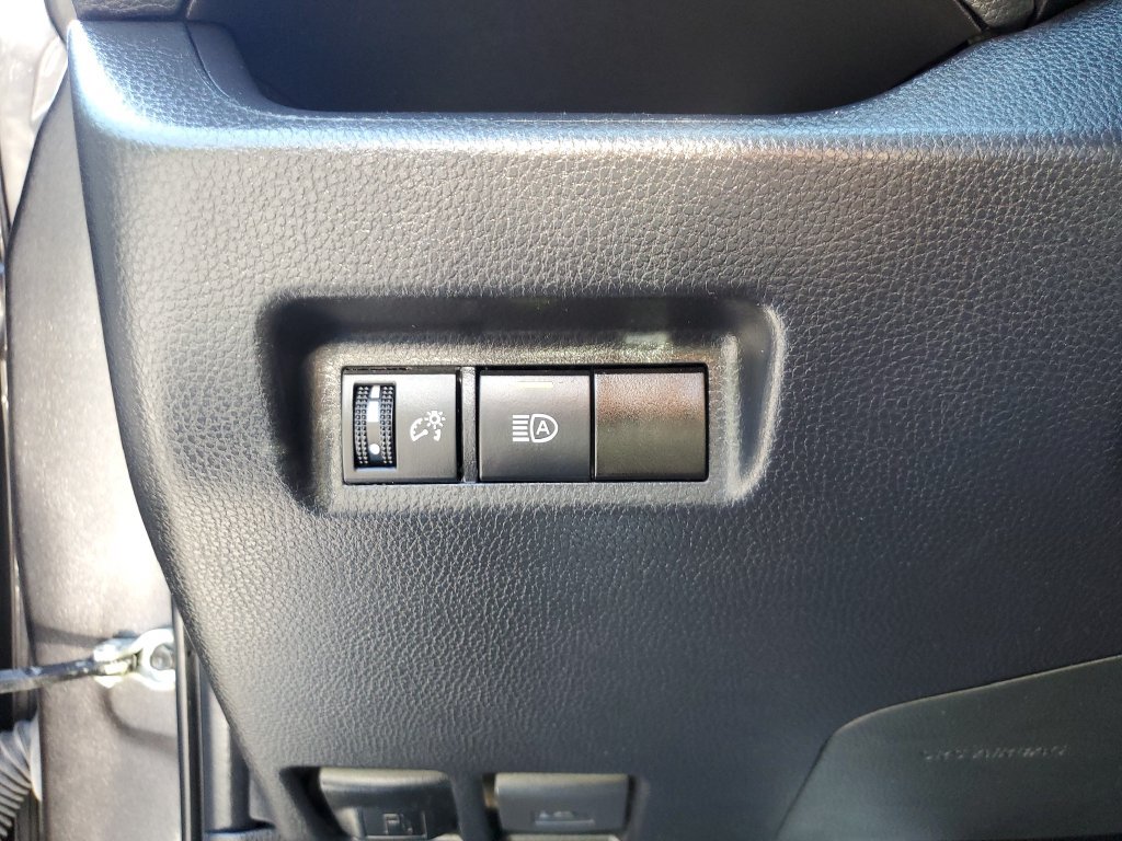 Used 2024 Toyota RAV4 XLE AWD/4WD image 30