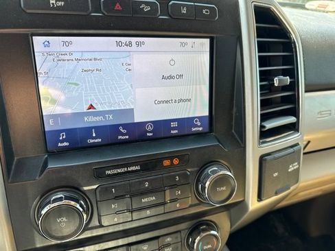 Used 2020 Ford F350 Lariat w/ Lariat Value Package AWD/4WD image 4