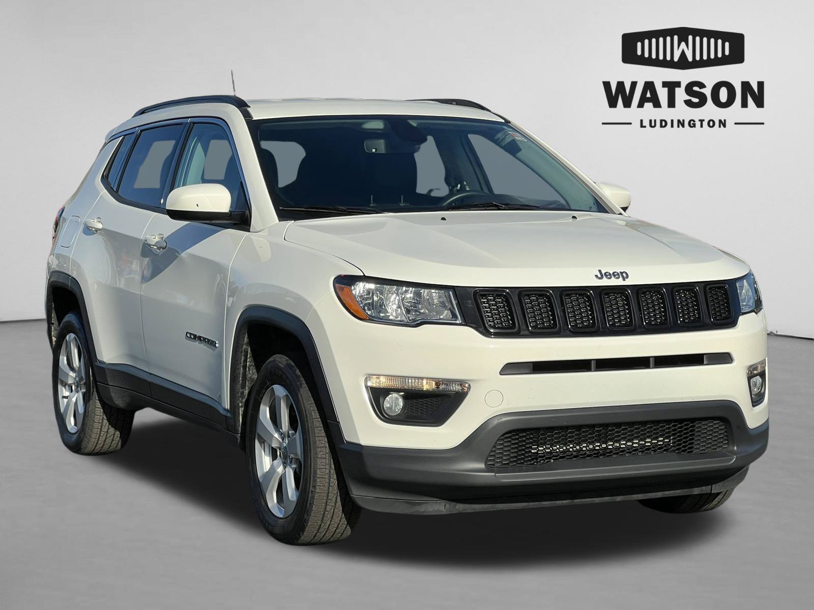 Used 2019 Jeep Compass Latitude w/ Popular Equipment Group AWD/4WD image 1