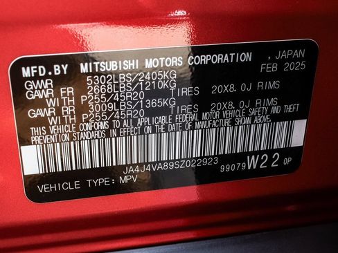 Used 2025 Mitsubishi Outlander SE AWD/4WD image 14