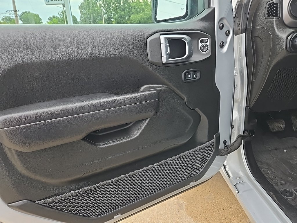 Used 2023 Jeep Gladiator Sport AWD/4WD image 36