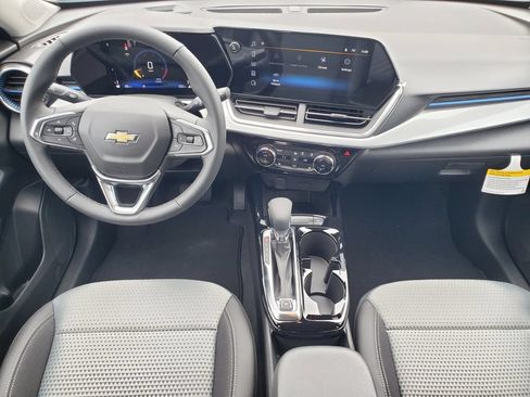 New 2026 Chevrolet Trax LT w/ Driver Confidence Package FWD image 24