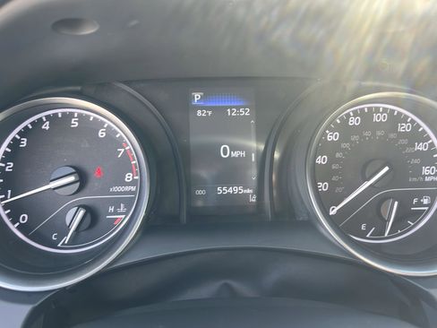 Used 2024 Toyota Camry SE image 12