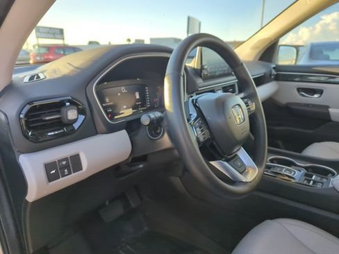 Used 2024 Honda Pilot Elite image 14