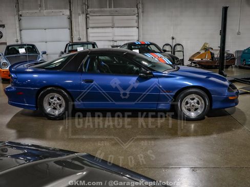 Used 1994 Chevrolet Camaro Z28 image 11