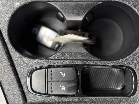 Used 2019 Kia Niro EX image 22