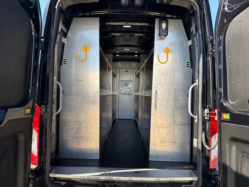 Used 2022 Ford Transit 250 148 High Roof Extended w/ Load Area Protection Package RWD image 10