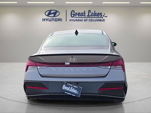 New 2026 Hyundai Elantra SEL Sport Premium FWD image 4