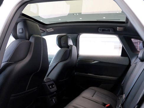 Used 2025 Cadillac Optiq Luxury 2 w/ LPO, Floor Liner Package AWD/4WD image 12
