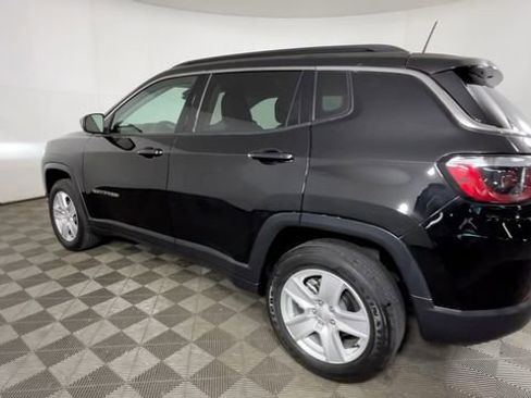 Used 2022 Jeep Compass Latitude AWD/4WD image 7