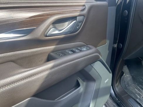 Used 2022 GMC Yukon Denali image 11