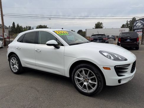 Used 2015 Porsche Macan S AWD/4WD image 2