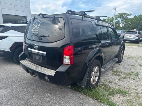 Used 2011 Nissan Pathfinder SV AWD/4WD image 3