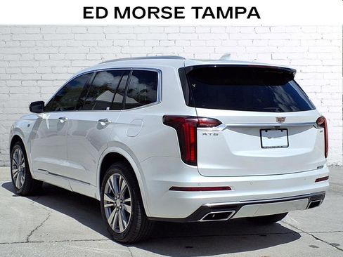 Certified 2023 Cadillac XT6 Premium Luxury FWD image 3