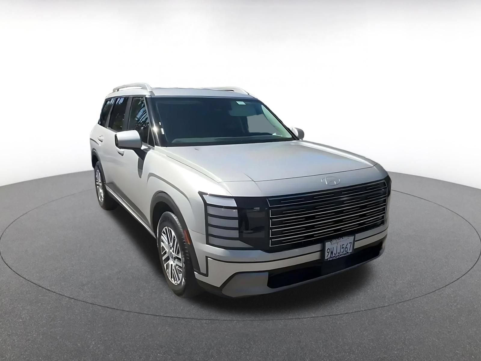 Used 2026 Hyundai Palisade SEL FWD image 3