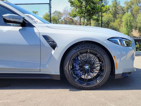 Used 2025 BMW M3 w/ Executive Package RWD image 12
