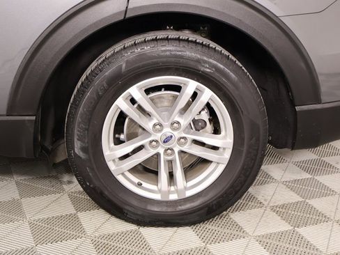 Used 2022 Ford Explorer XLT w/ Equipment Group 202A image 19