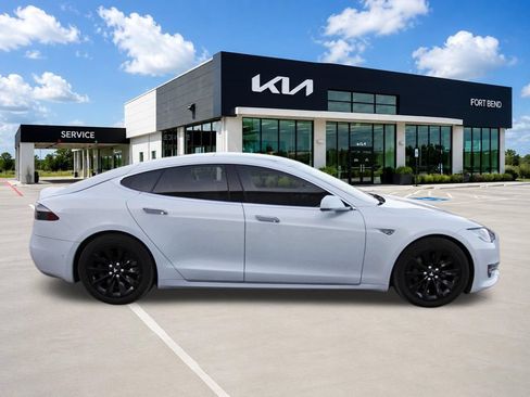 Used 2016 Tesla Model S 75D AWD/4WD image 4
