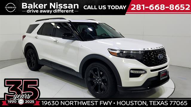 Used 2024 Ford Explorer ST-Line w/ Class IV Trailer Tow Package RWD image 1