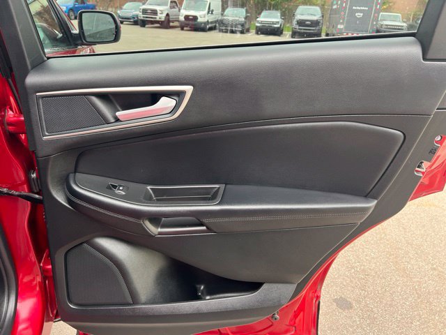 Certified 2024 Ford Edge SEL w/ Convenience Package AWD/4WD image 13