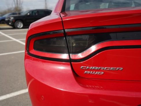 Used 2015 Dodge Charger SXT w/ AWD Plus Group image 38