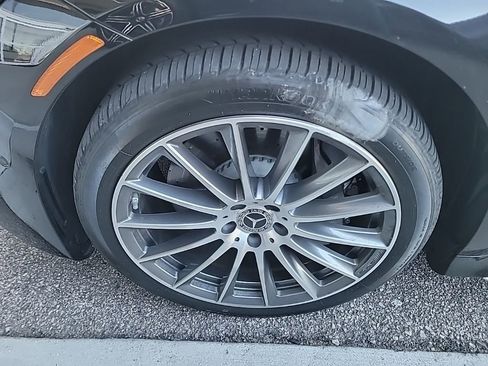 Certified 2025 Mercedes-Benz S 580 4MATIC Sedan image 3