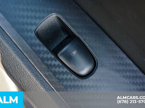 Used 2025 Nissan Altima 2.5 SV image 53