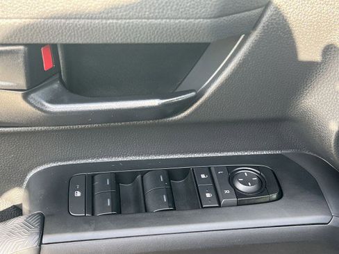 Used 2024 Toyota Tacoma SR5 image 23