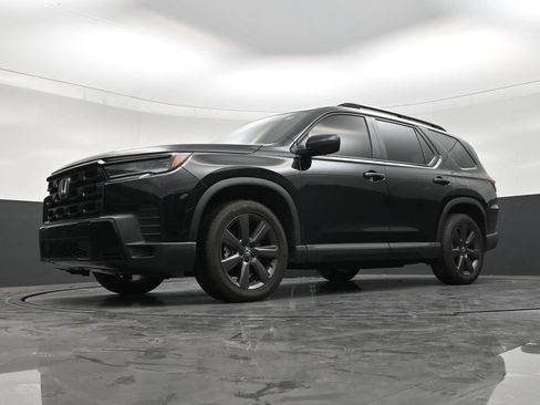 Used 2026 Honda Pilot Sport image 19