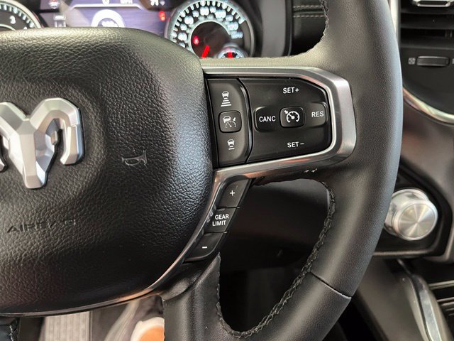 Used 2025 RAM 1500 Laramie AWD/4WD image 28