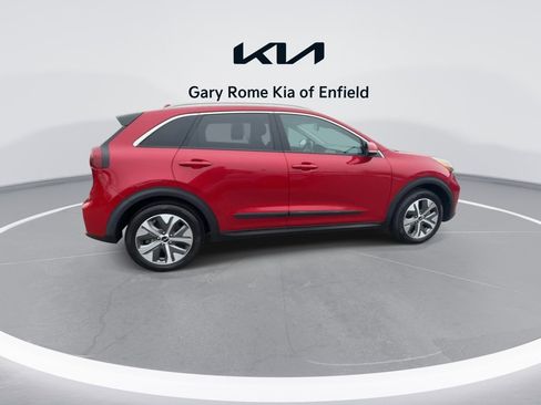 Used 2022 Kia Niro EX w/ Cold Weather Package image 9