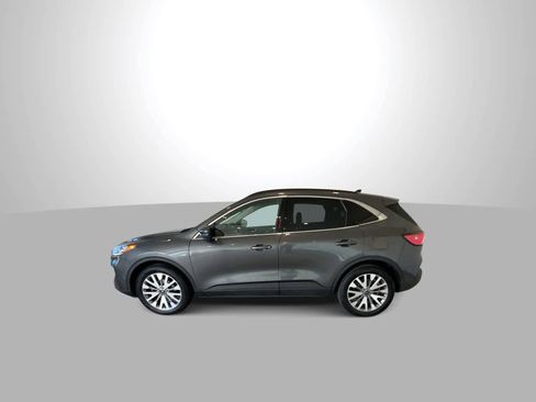 Used 2020 Ford Escape Titanium image 5