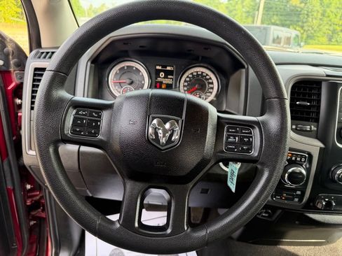 Used 2019 RAM 1500 Express AWD/4WD image 19