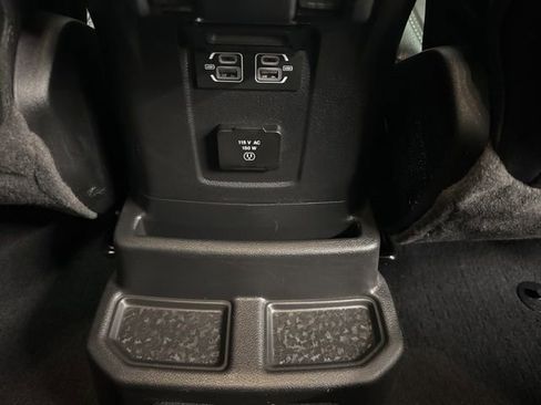 Used 2023 Jeep Wrangler Unlimited Sahara w/ Cold Weather Group image 29