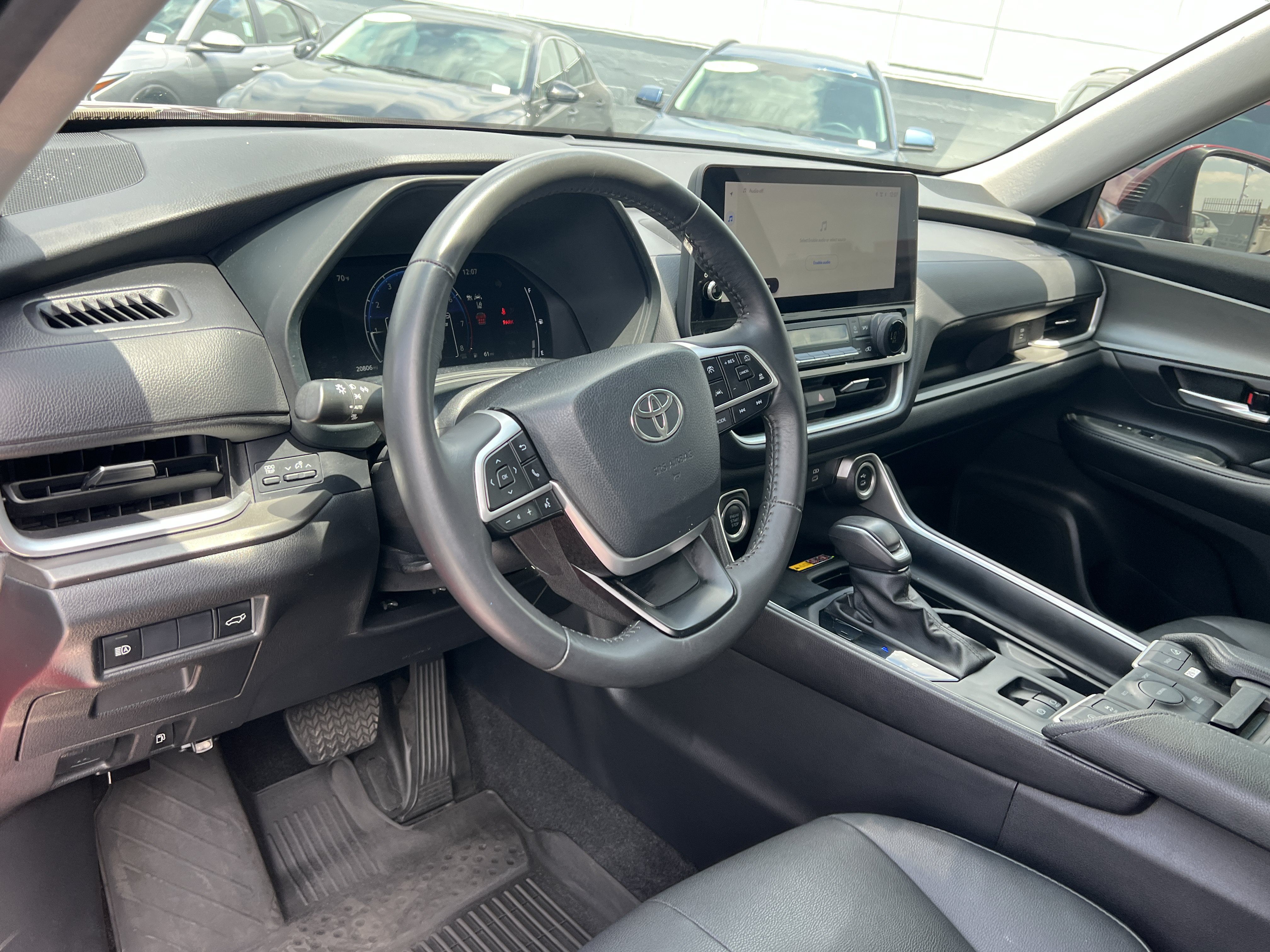 Used 2024 Toyota Grand Highlander AWD image 23