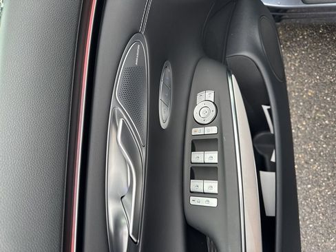 New 2026 Genesis GV70 2.5T Advanced image 19