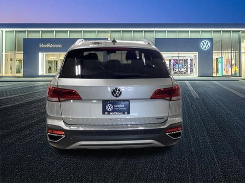 Used 2023 Volkswagen Taos SEL AWD/4WD image 6
