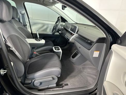 Used 2024 Hyundai Ioniq 5 SEL image 28