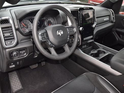 Used 2025 RAM 1500 Laramie w/ Sport Appearance Package image 33