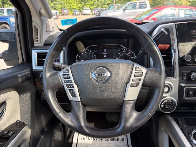 Used 2020 Nissan Titan SL w/ Moonroof Package AWD/4WD image 17