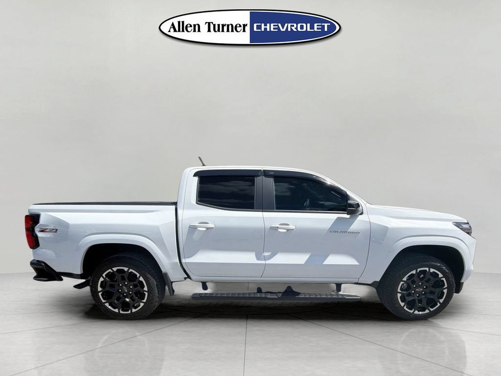 Used 2026 Chevrolet Colorado Z71 w/ Z71 Convenience Package 2 AWD/4WD image 9