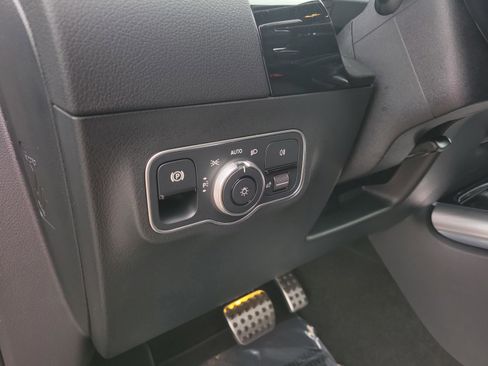 New 2026 Mercedes-Benz GLA 35 AMG 4MATIC image 18