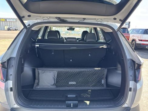 New 2024 Hyundai Tucson SEL w/ Convenience Package image 17