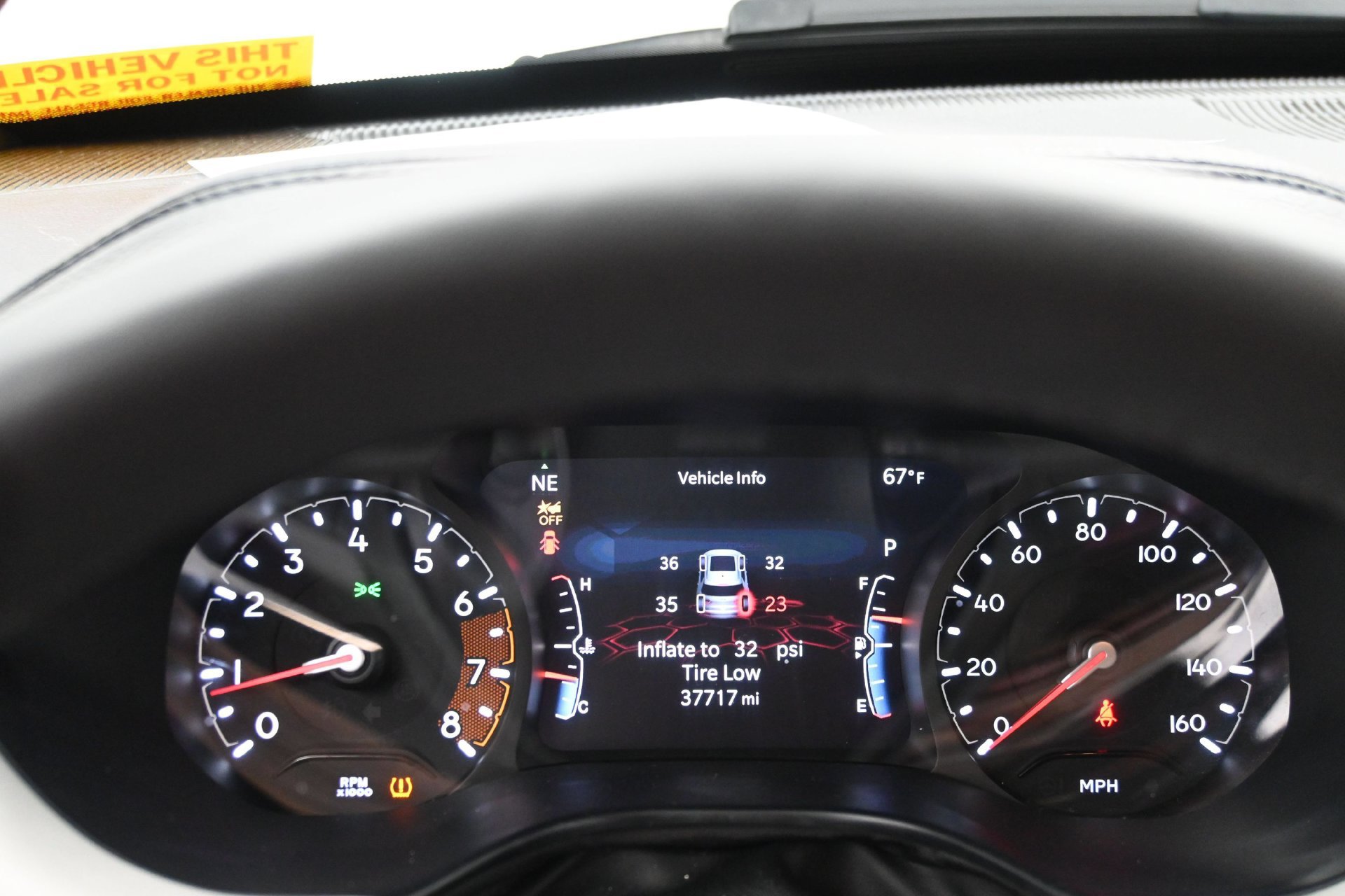 Used 2025 Jeep Compass Limited AWD/4WD image 13