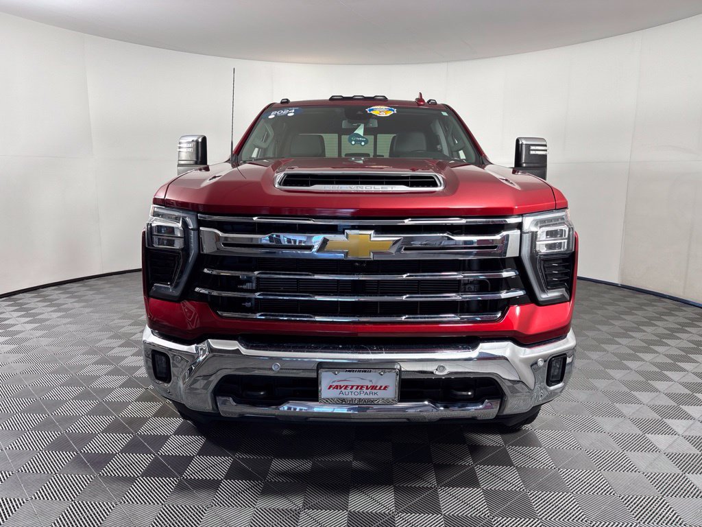 Certified 2024 Chevrolet Silverado 3500 LTZ w/ LTZ Convenience Package AWD/4WD image 14