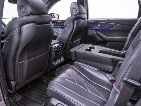 Used 2023 Acura MDX Type S image 11