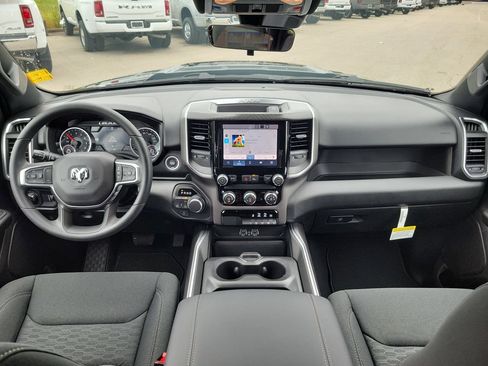 New 2026 RAM 1500 Express AWD/4WD image 7