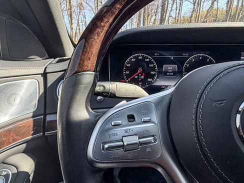 Used 2020 Mercedes-Benz S 560 4MATIC Sedan image 58