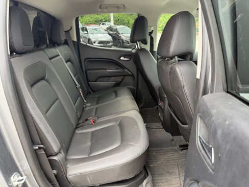 Used 2021 GMC Canyon AT4 w/ Driver Alert Package AWD/4WD image 11