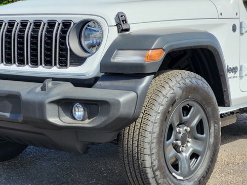 New 2026 Jeep Wrangler Sport AWD/4WD image 9